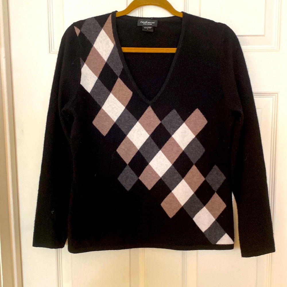 Lord & Taylor Cashmere sweater